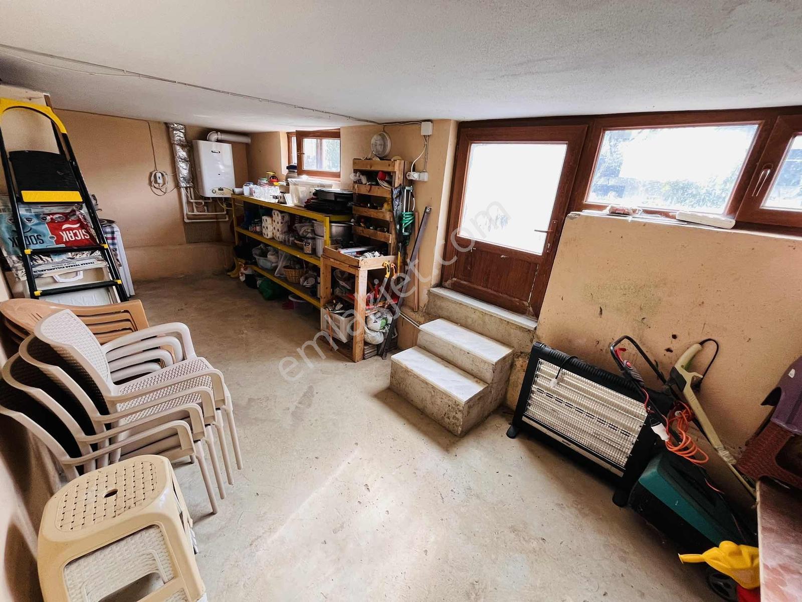 Re/max Kıyı Dan Satılık 6+1 İskanlı Müstakil Deniz Manzaralı — fotoğraf 5