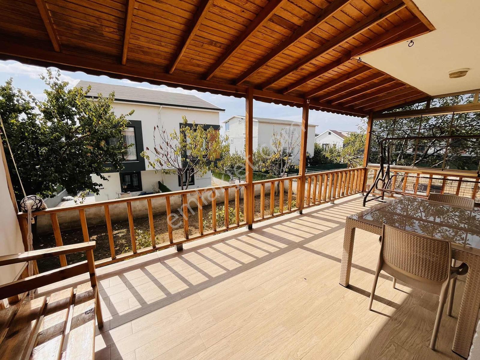 Re/max Kıyı Dan Satılık 6+1 İskanlı Müstakil Deniz Manzaralı — fotoğraf 9