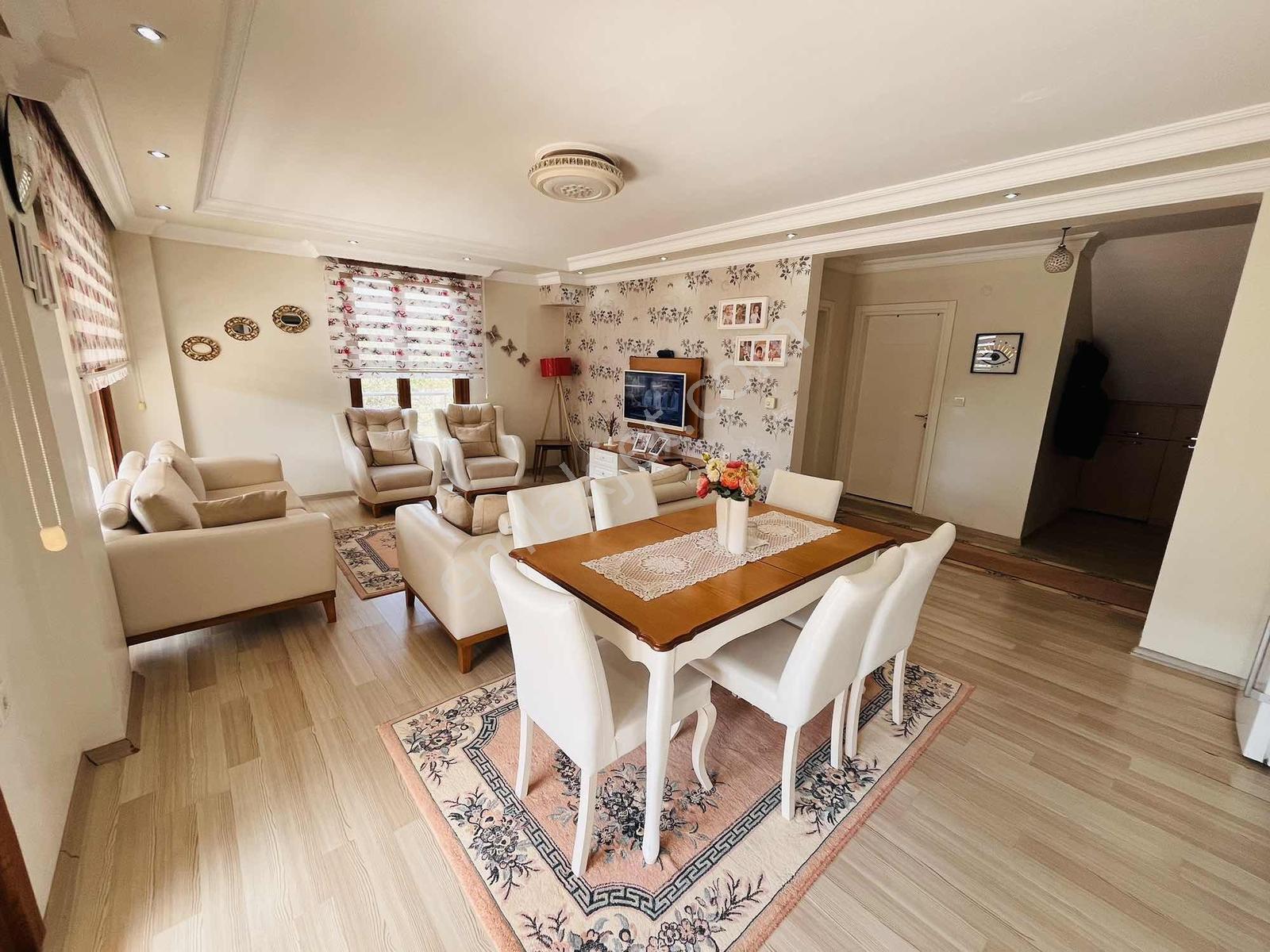 Re/max Kıyı Dan Satılık 6+1 İskanlı Müstakil Deniz Manzaralı — fotoğraf 10