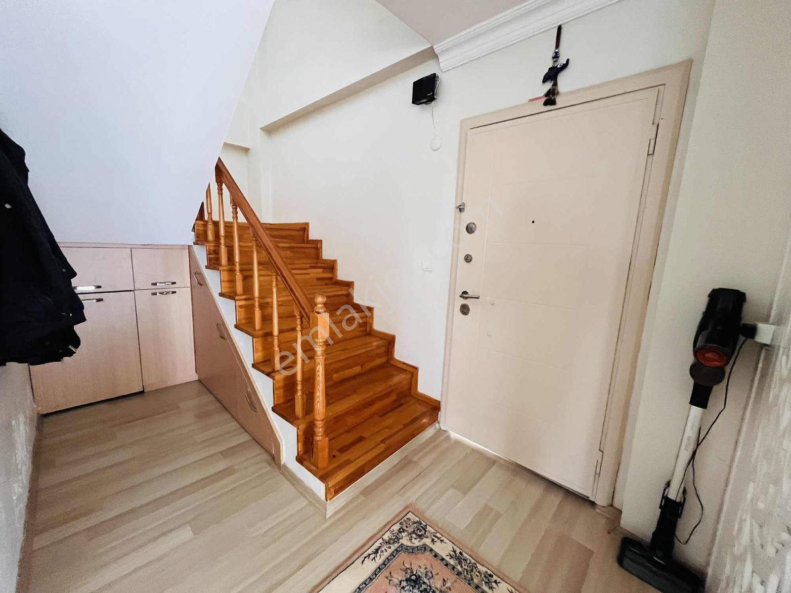Re/max Kıyı Dan Satılık 6+1 İskanlı Müstakil Deniz Manzaralı — fotoğraf 14