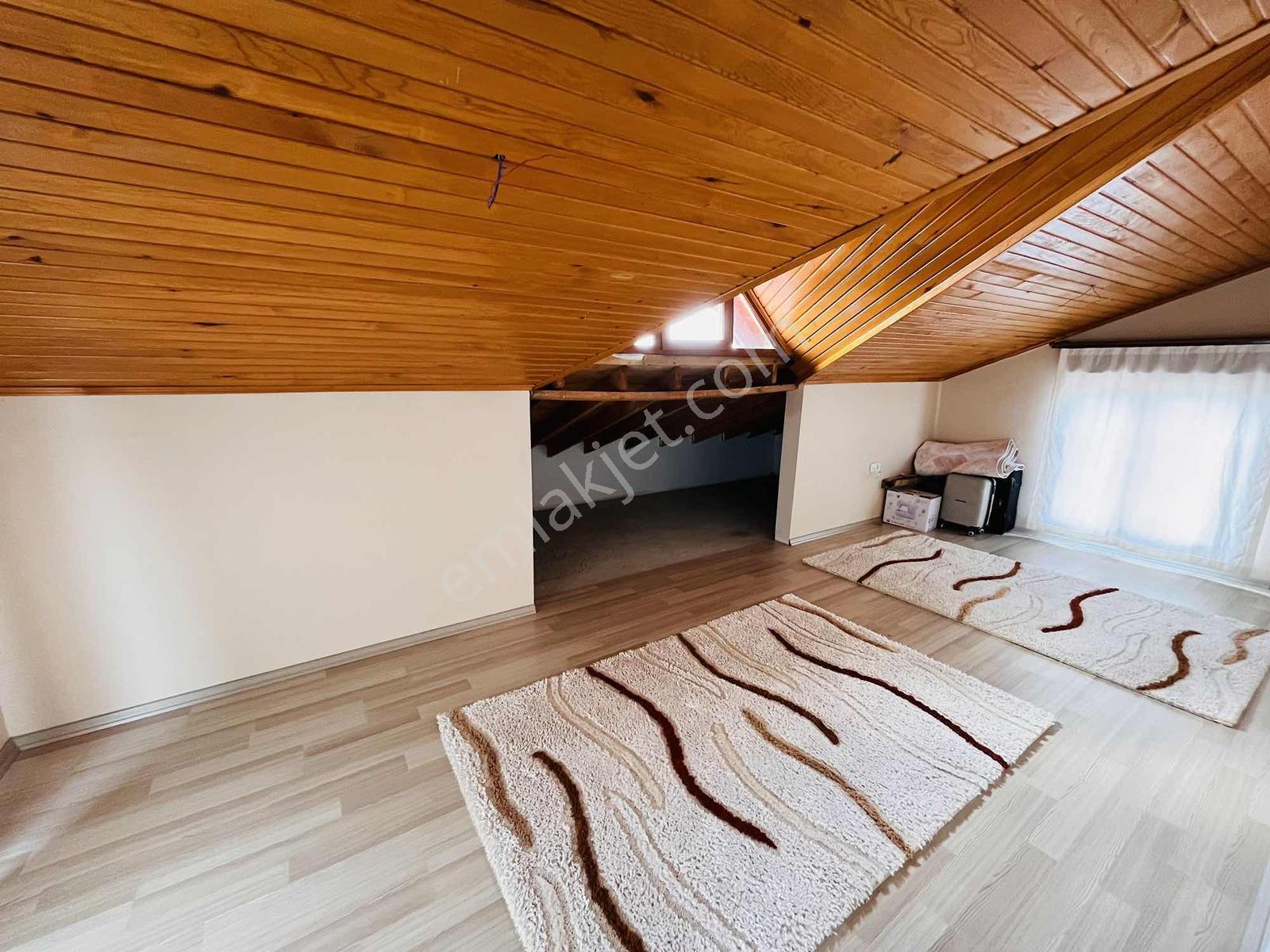 Re/max Kıyı Dan Satılık 6+1 İskanlı Müstakil Deniz Manzaralı — fotoğraf 20