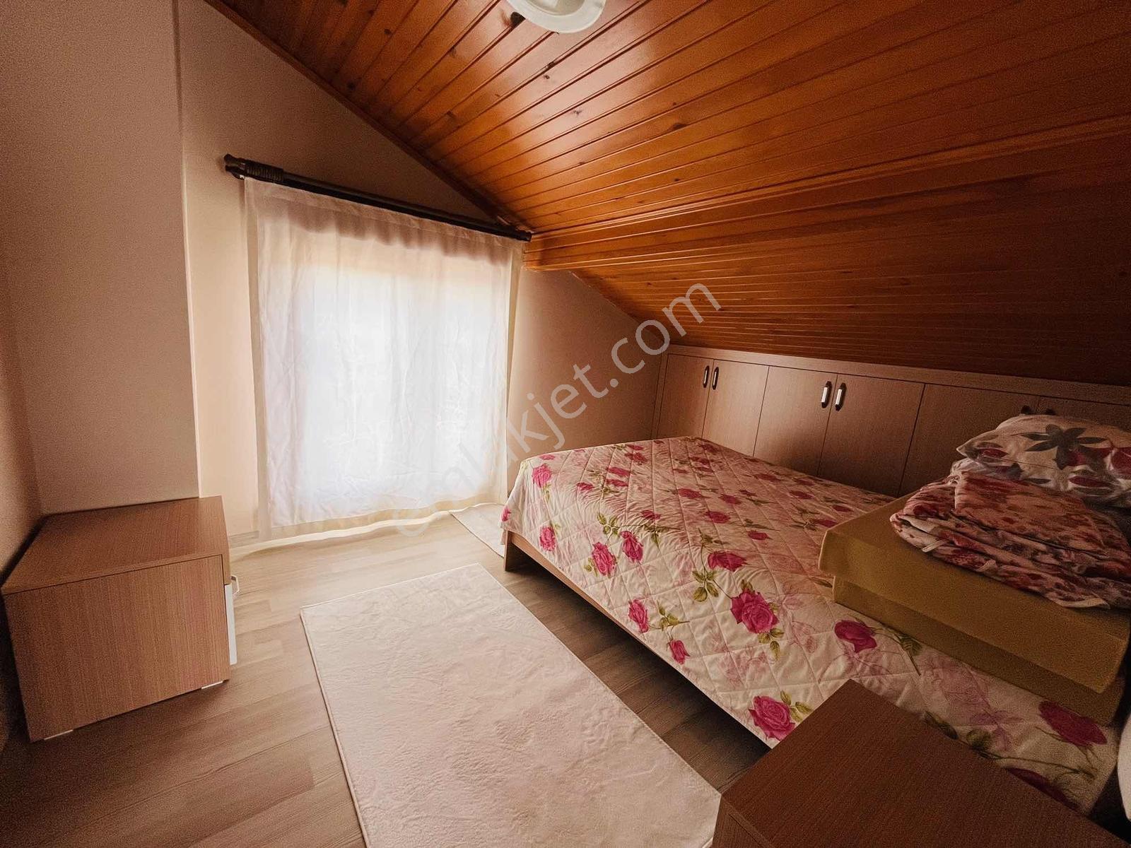 Re/max Kıyı Dan Satılık 6+1 İskanlı Müstakil Deniz Manzaralı — fotoğraf 21