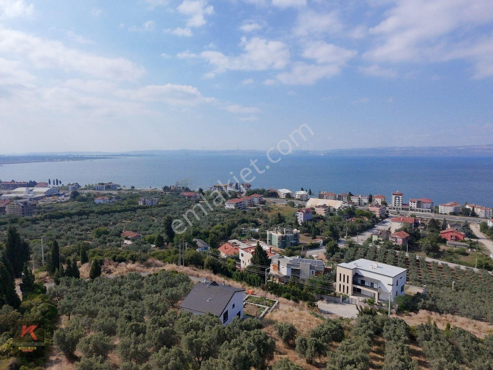 Kardeşten Kayacık'Ta 474 M² %25 İmarlı Deniz Manzaralı Arsa