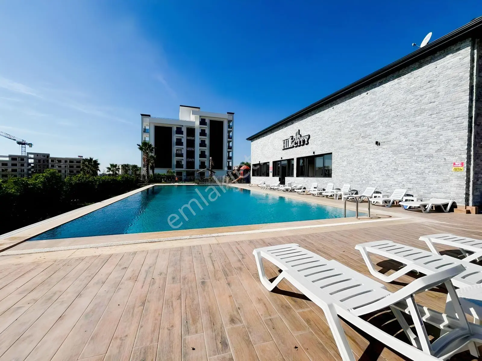 Berk Emlak'tan İnönü Mahallesinde Bahçeli Satılık 3+1 Daire — fotoğraf 2