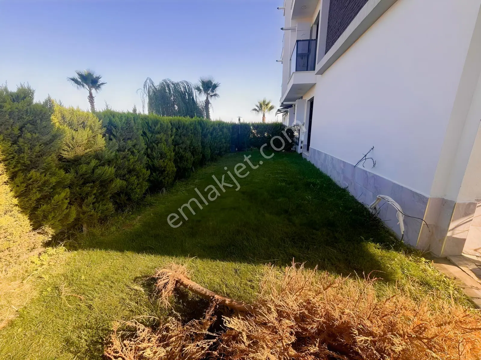 Berk Emlak'tan İnönü Mahallesinde Bahçeli Satılık 3+1 Daire — fotoğraf 5