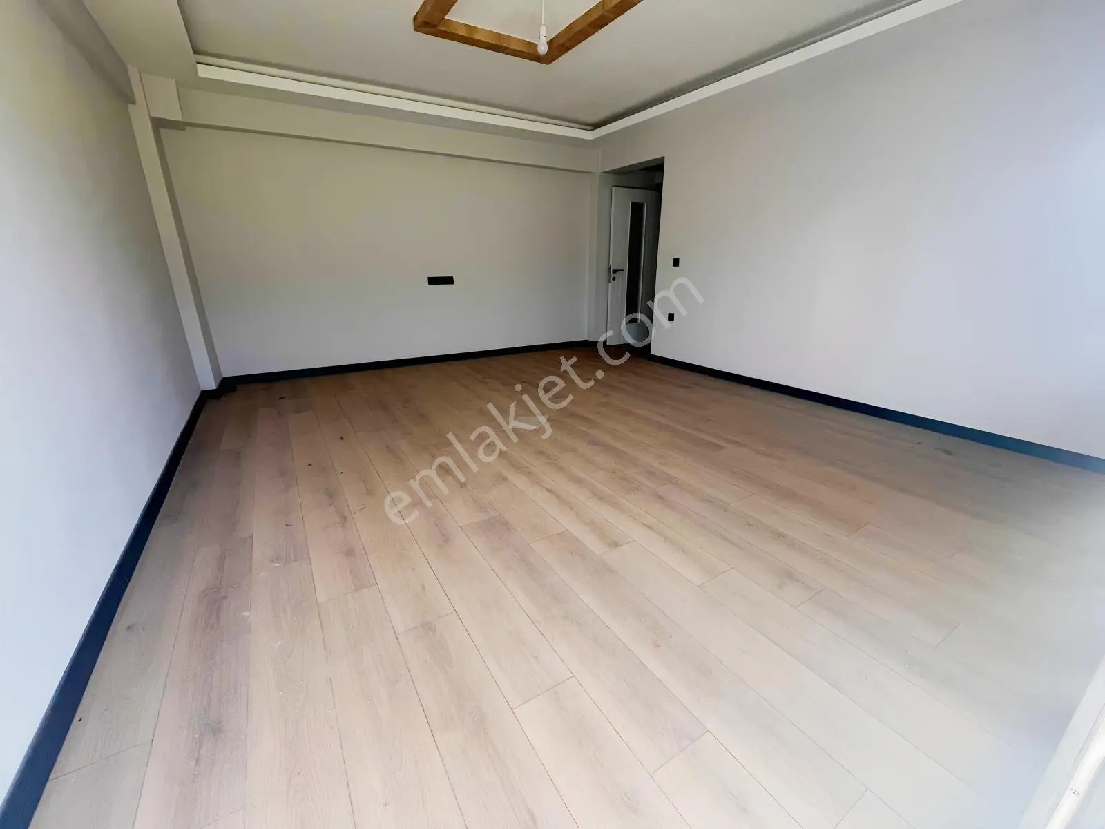 Berk Emlak'tan İnönü Mahallesinde Bahçeli Satılık 3+1 Daire — fotoğraf 17