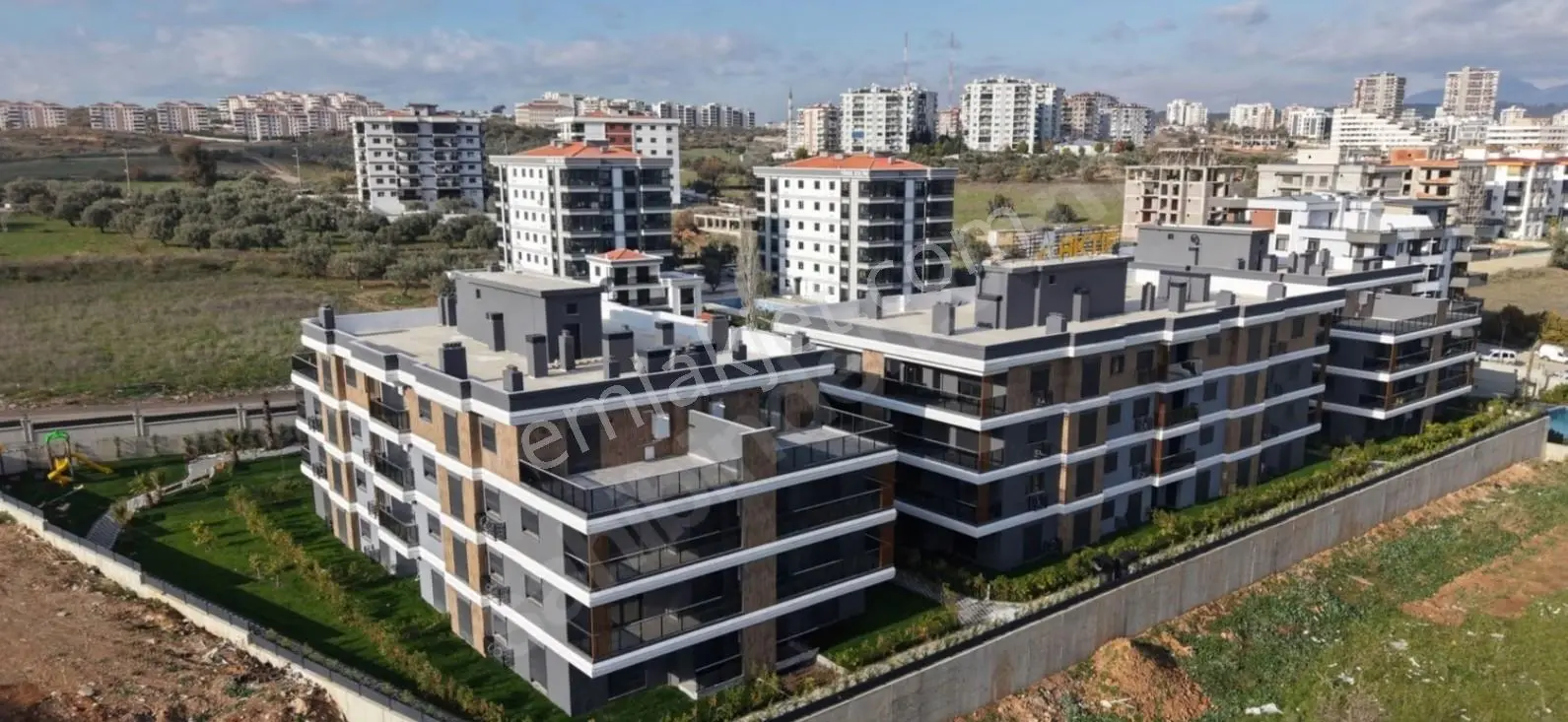 Berk Emlak'tan Ayrancılar İnönüde Site İçi Satılık 1+1 Daire — fotoğraf 6