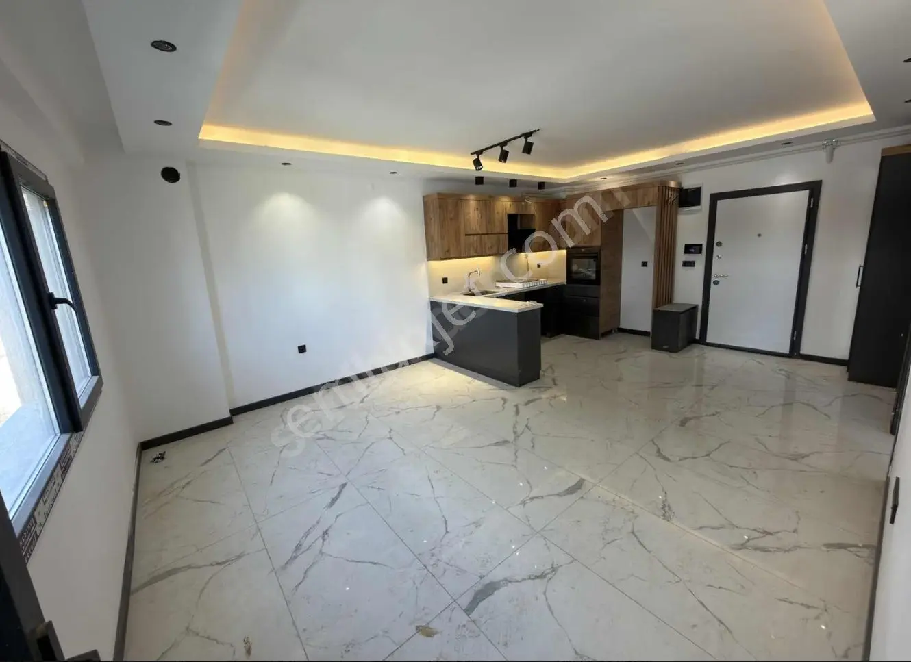 Berk Emlak'tan Ayrancılar İnönüde Site İçi Satılık 1+1 Daire — fotoğraf 17