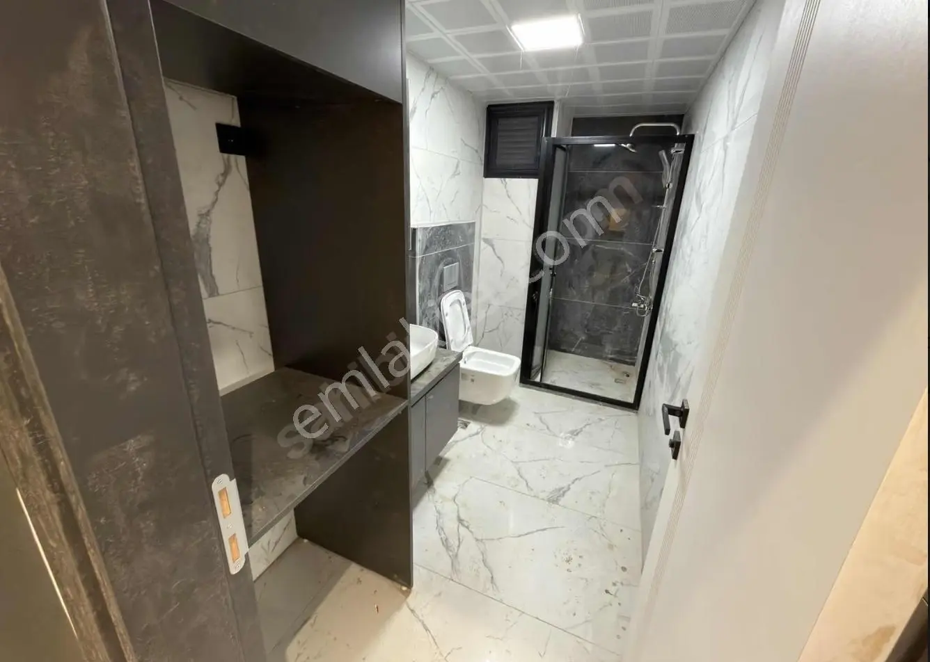 Berk Emlak'tan Ayrancılar İnönüde Site İçi Satılık 1+1 Daire — fotoğraf 20
