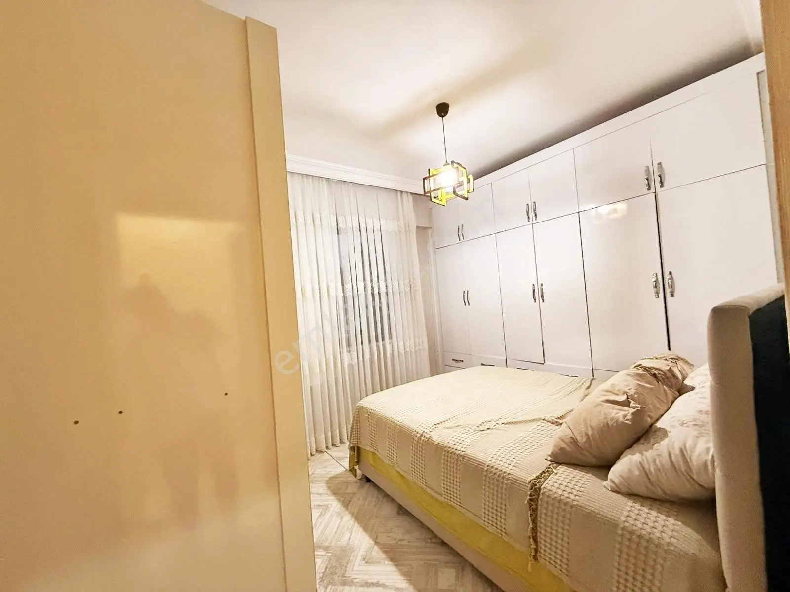 Karacaahmet'te Pazar Yakını Yerden Isıtma Geniş Cam Balkon 2+1 — fotoğraf 13