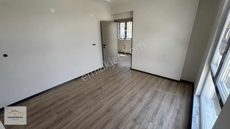 Hakan Emlak'tan Bahar Cd Satılık 1+1 — fotoğraf 8
