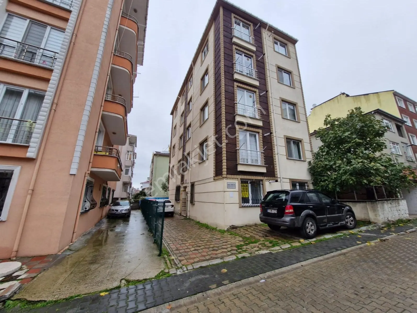 Şeyh Sinan'da Hazır Kiracılı 2+1 Satılık Daire — fotoğraf 2