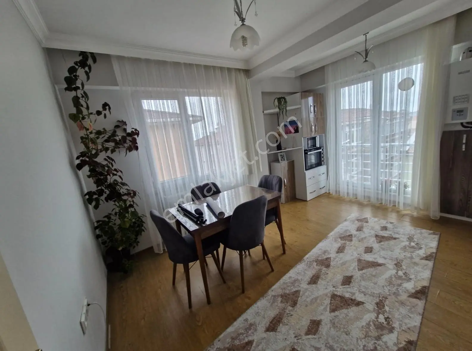 Şeyh Sinan'da Hazır Kiracılı 2+1 Satılık Daire — fotoğraf 4