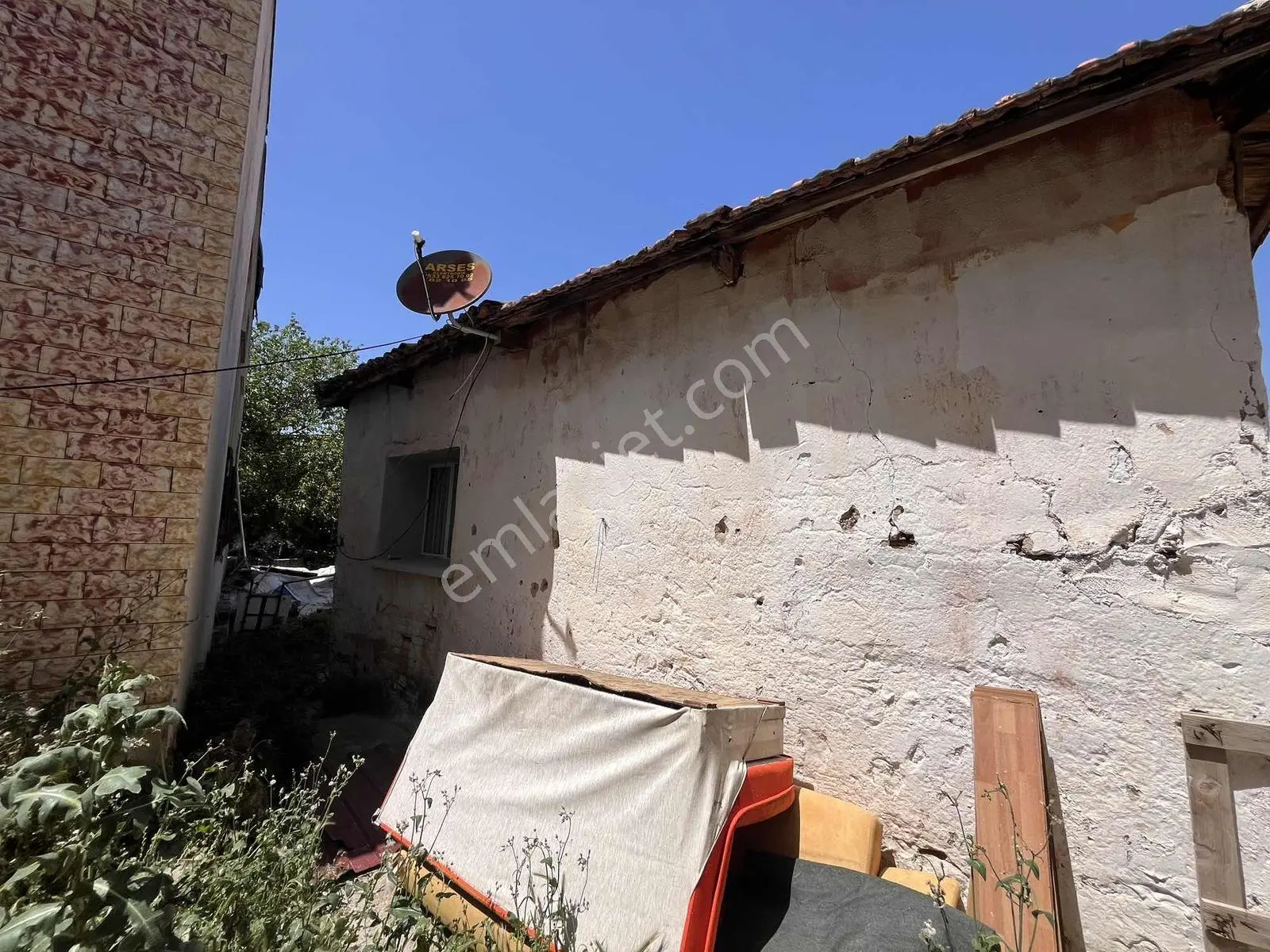 Berk Emlak'tan Menderes Görece Merkezde Satılık 3 Adet Ev — fotoğraf 6