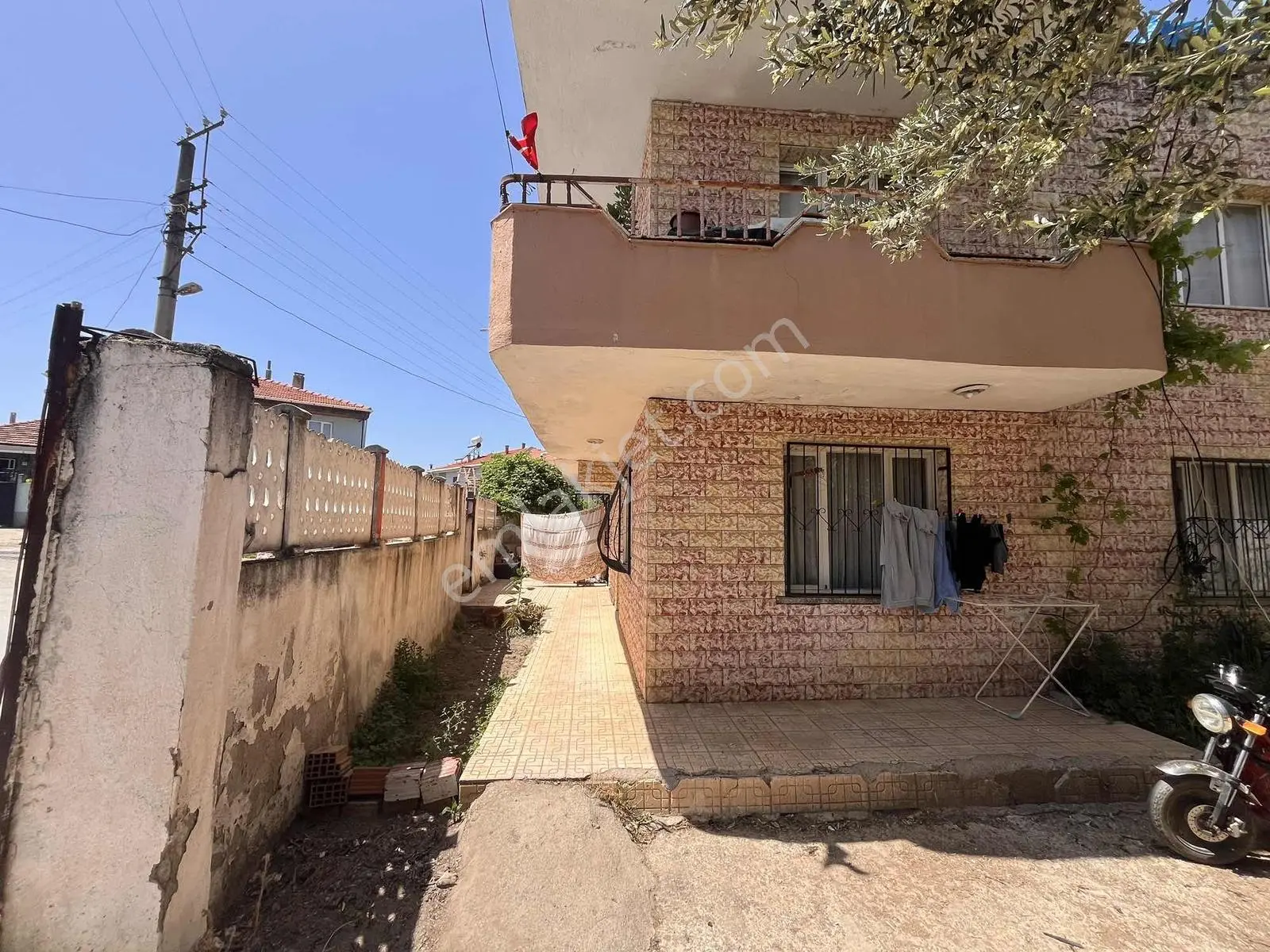 Berk Emlak'tan Menderes Görece Merkezde Satılık 3 Adet Ev — fotoğraf 7