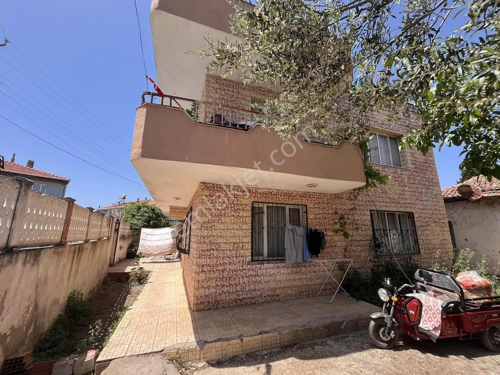 Berk Emlak'tan Menderes Görece Merkezde Satılık 3 Adet Ev — fotoğraf 8