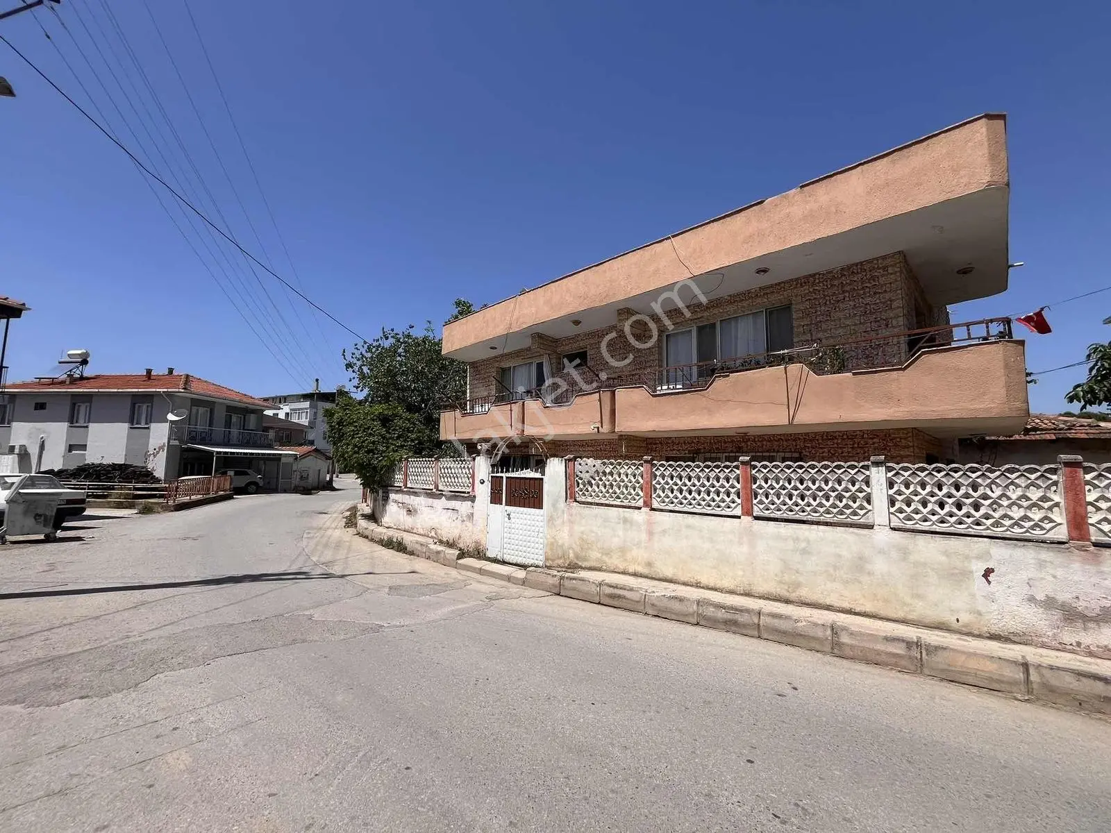 Berk Emlak'tan Menderes Görece Merkezde Satılık 3 Adet Ev — fotoğraf 10