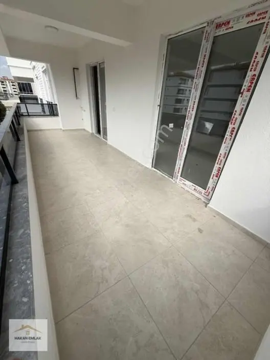 Hakan Emlaktan Kevser Cami Civarında 150 M² Köşe Başı 3+1 Daire — fotoğraf 4