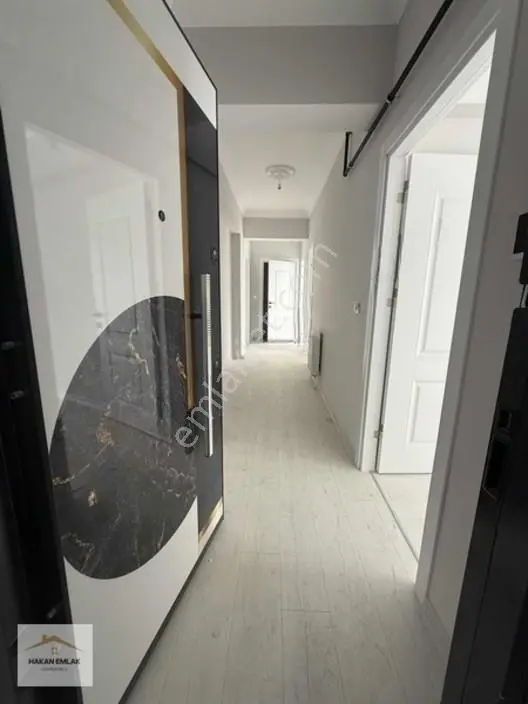 Hakan Emlaktan Kevser Cami Civarında 150 M² Köşe Başı 3+1 Daire — fotoğraf 6