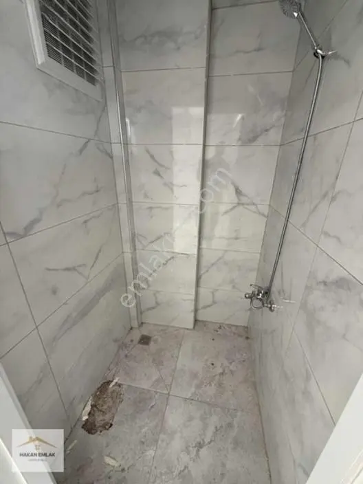 Hakan Emlaktan Kevser Cami Civarında 150 M² Köşe Başı 3+1 Daire — fotoğraf 19