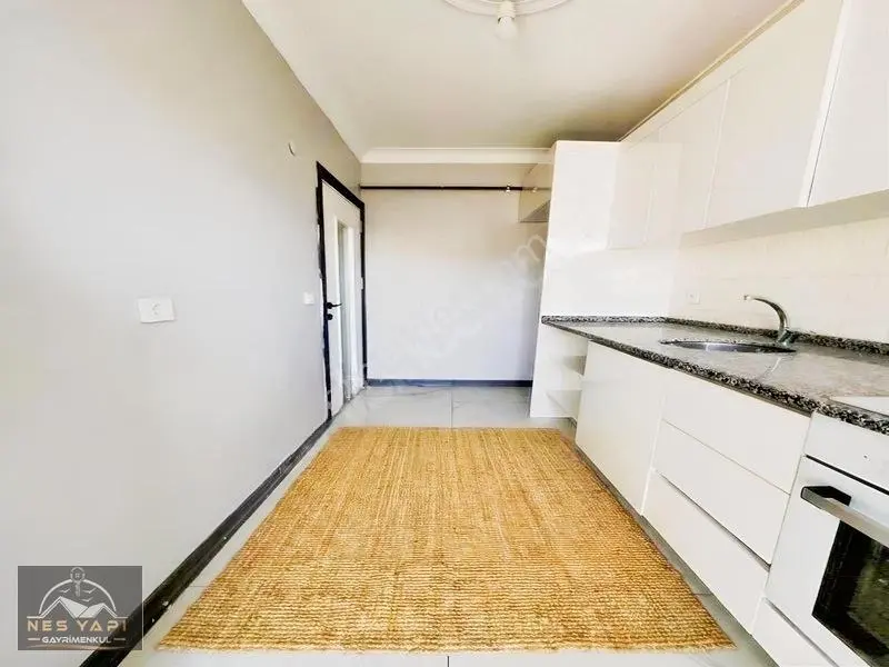 Metrobüse 5 Dk Ön Cephe 2+1 Satılık Yatırımlık Daire!! — fotoğraf 4