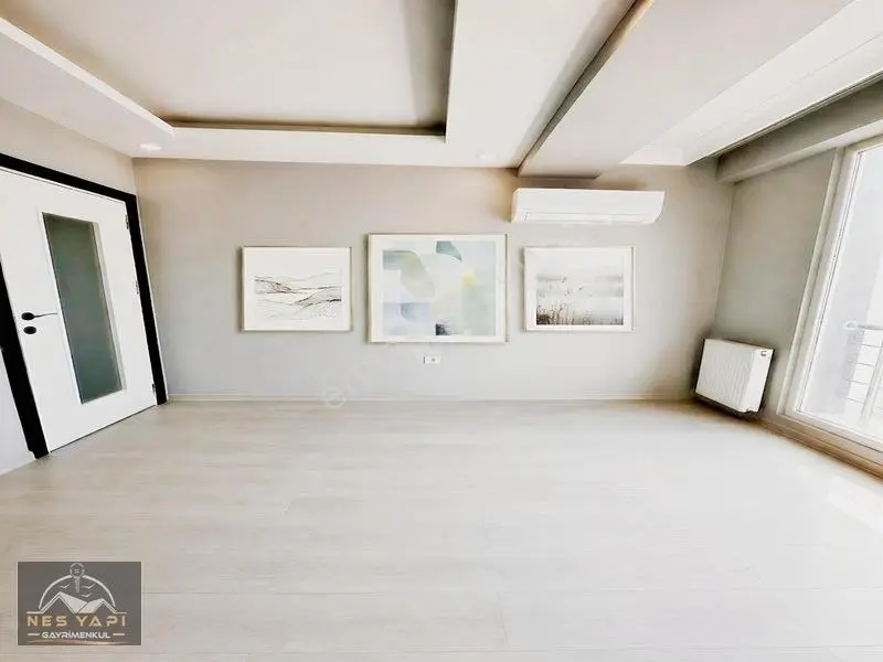 Metrobüse 5 Dk Ön Cephe 2+1 Satılık Yatırımlık Daire!! — fotoğraf 7