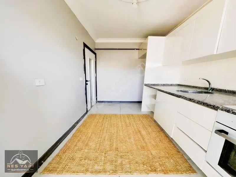Metrobüse 5 Dk Ön Cephe 2+1 Satılık Yatırımlık Daire!! — fotoğraf 9