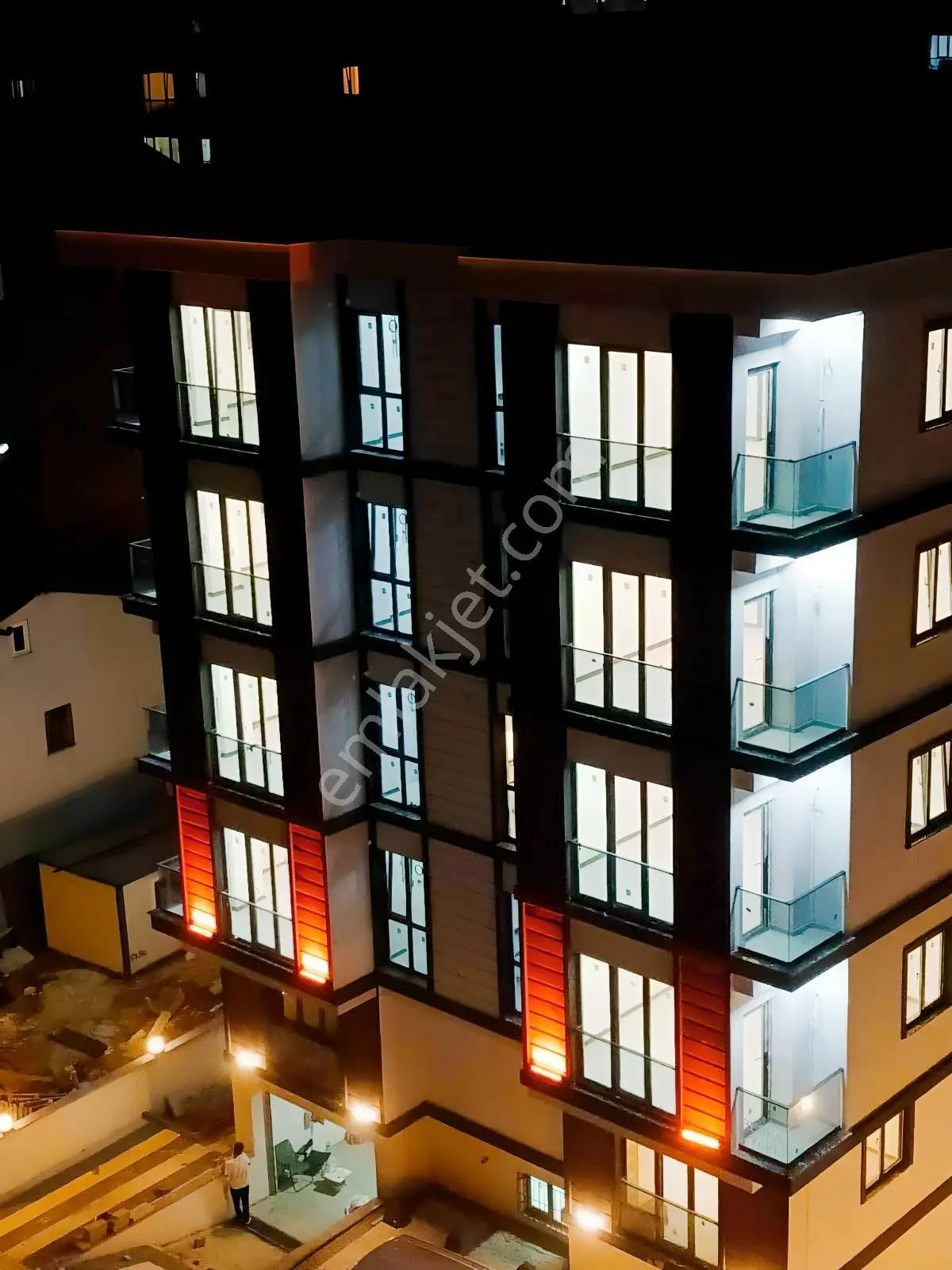 Fl Emlaktan Necip Fazıl Metro Yakını 2+1 Sıfır Arakat — fotoğraf 2