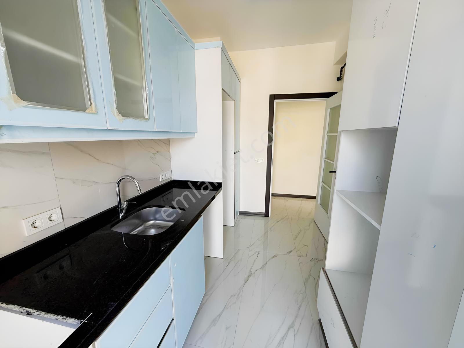 Fl Emlaktan Necip Fazıl Metro Yakını 2+1 Sıfır Arakat — fotoğraf 18