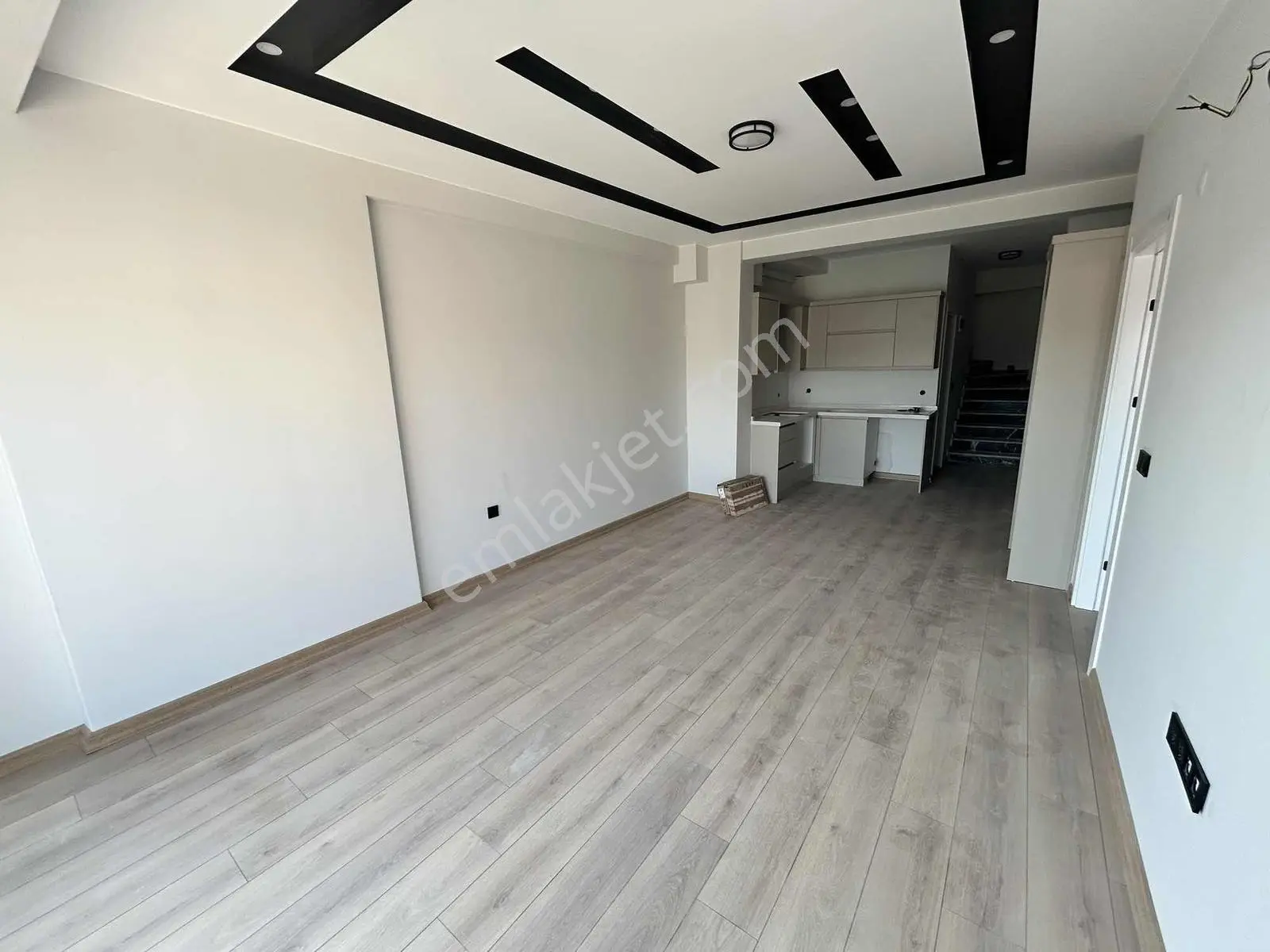 Kuşadası Merkez Sahile Yürme Mesafesinde Dubleks 2+1 Daire — fotoğraf 2