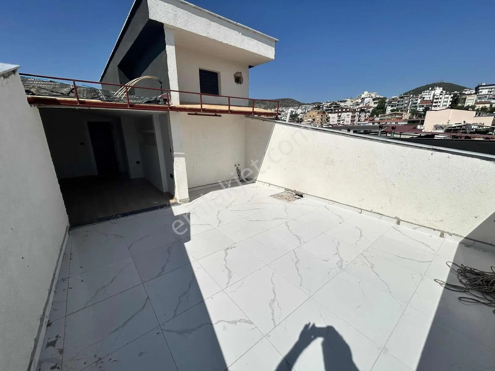Kuşadası Merkez Sahile Yürme Mesafesinde Dubleks 2+1 Daire — fotoğraf 14