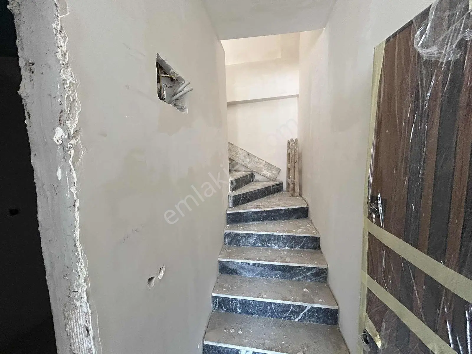 Kuşadası Merkez Sahile Yürme Mesafesinde Dubleks 2+1 Daire — fotoğraf 33