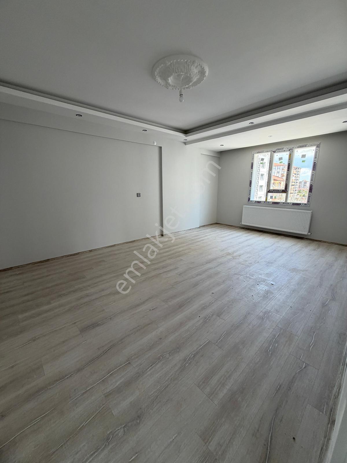 İlhanlı Mahallesi, 6 Katlı Binanın 2. Katı 3+1 Oda Sıfır Daire — fotoğraf 2