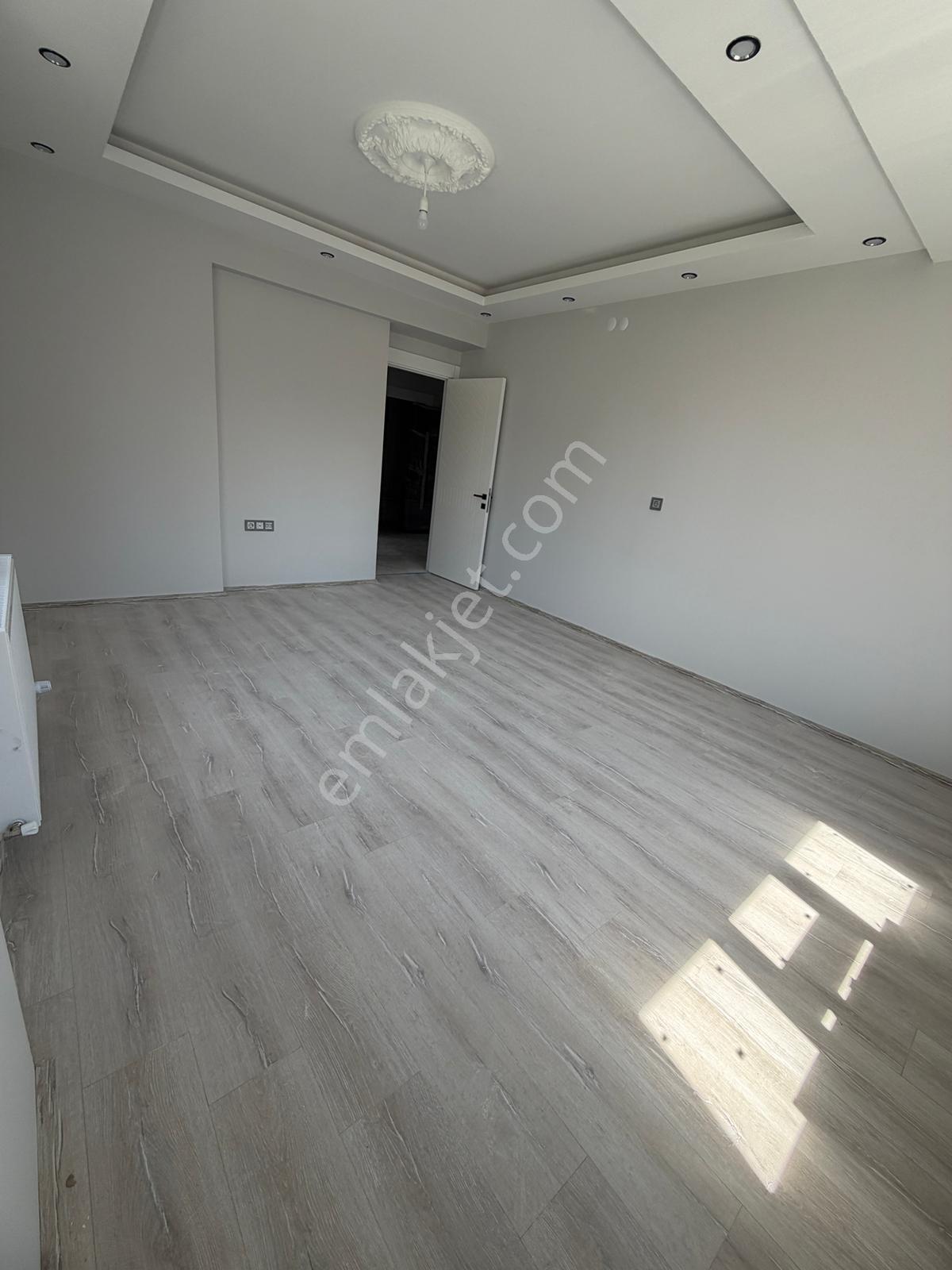 İlhanlı Mahallesi, 6 Katlı Binanın 2. Katı 3+1 Oda Sıfır Daire — fotoğraf 4