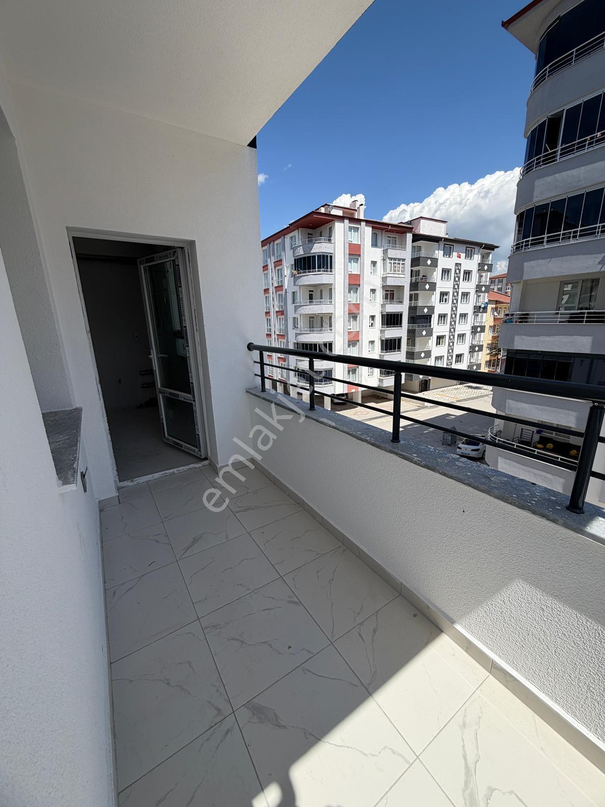 İlhanlı Mahallesi, 6 Katlı Binanın 2. Katı 3+1 Oda Sıfır Daire — fotoğraf 9