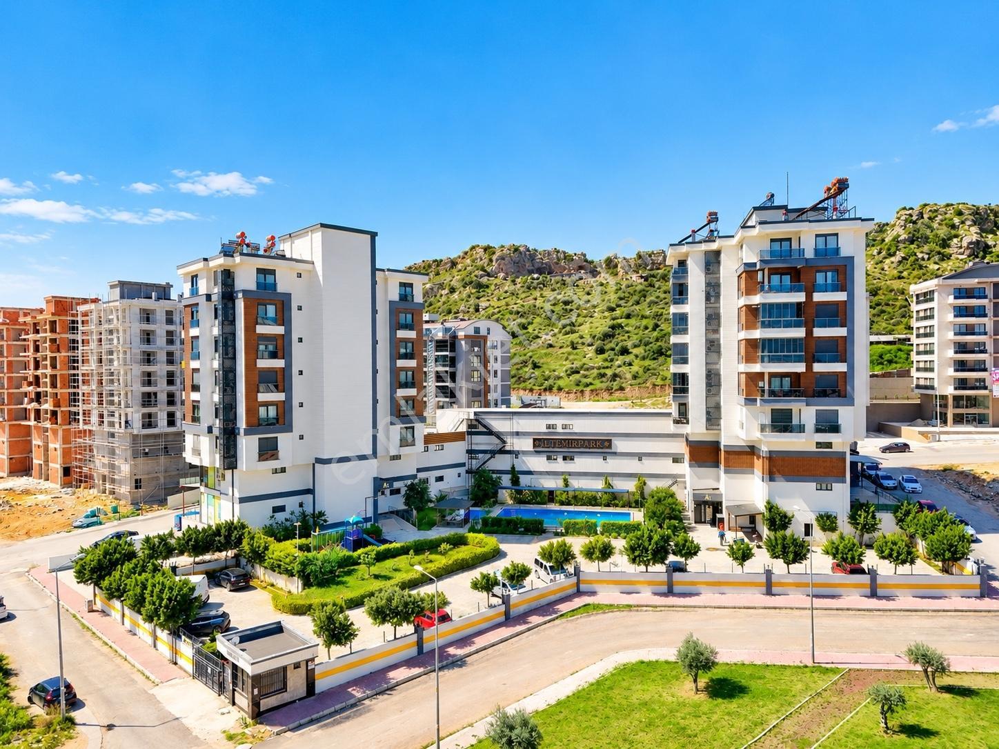 Fevzi Çakmakta İltemir Parkta Havuzlu Sitede | 144 M² | 3+1 — fotoğraf 2