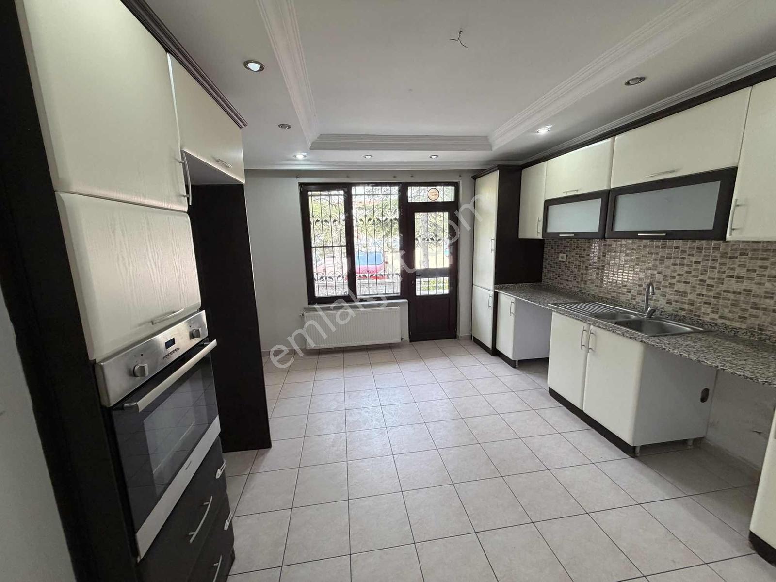 Melikşah Mahallesinde Satılık 3+1 Daire — fotoğraf 3