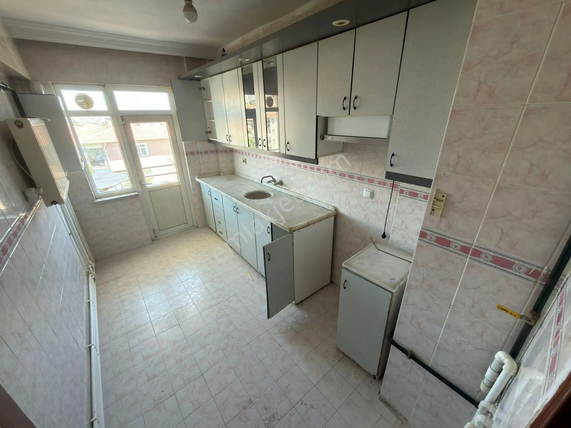 Fatih Gaziosmanpaşa Mah Ön Cephe Salon Bağımsız Kredi Limitsiz 3+1 — fotoğraf 2