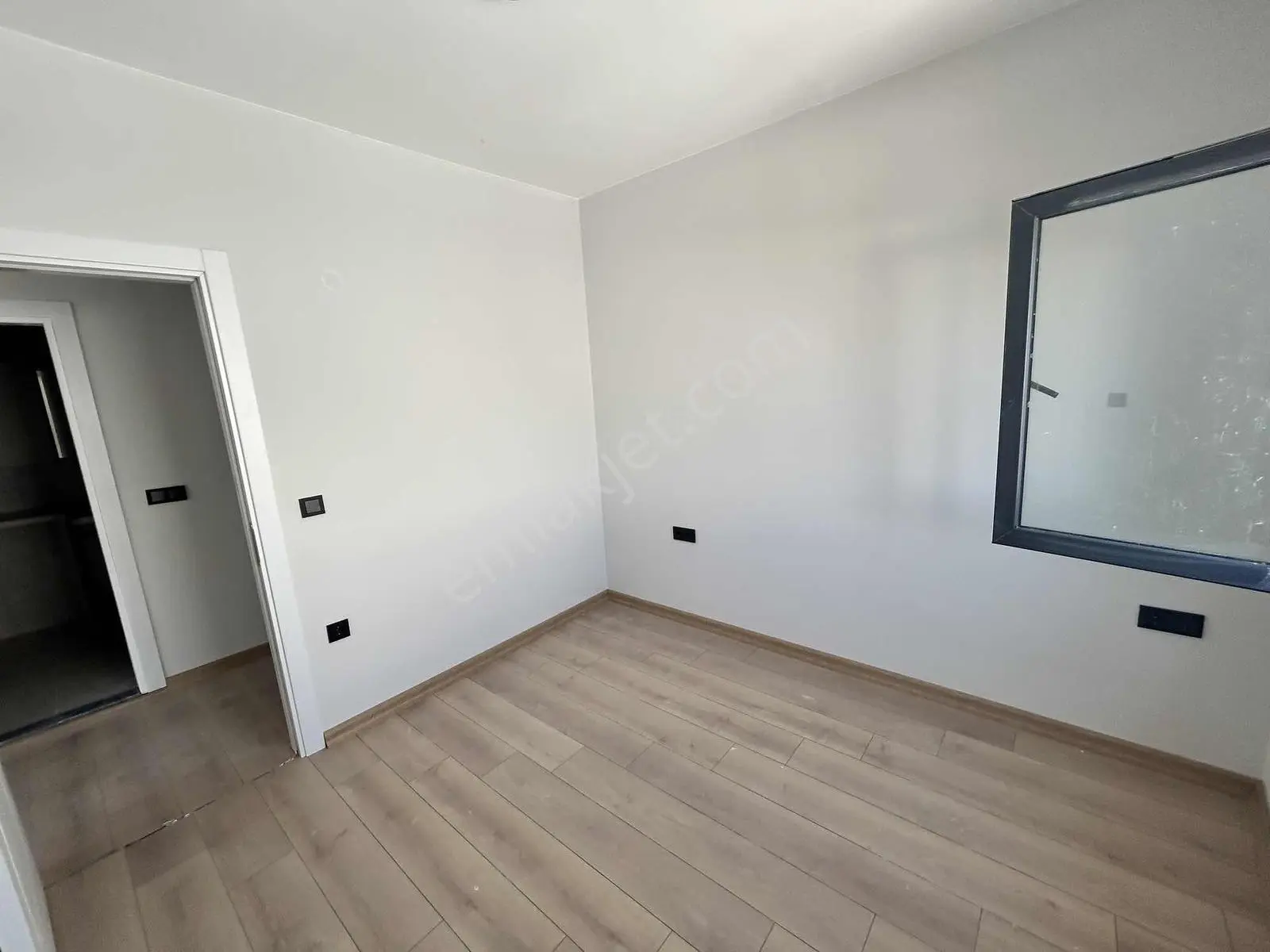 Acil Kuşadası Merkez Denize 200 Metre Mesafede Satılık 2+1 Daire — fotoğraf 21