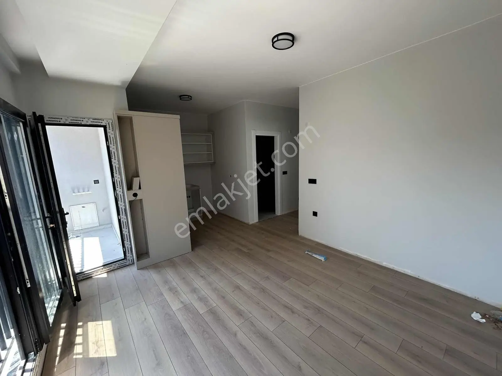 Acil Kuşadası Merkez Denize 200 Metre Mesafede Satılık 2+1 Daire — fotoğraf 29