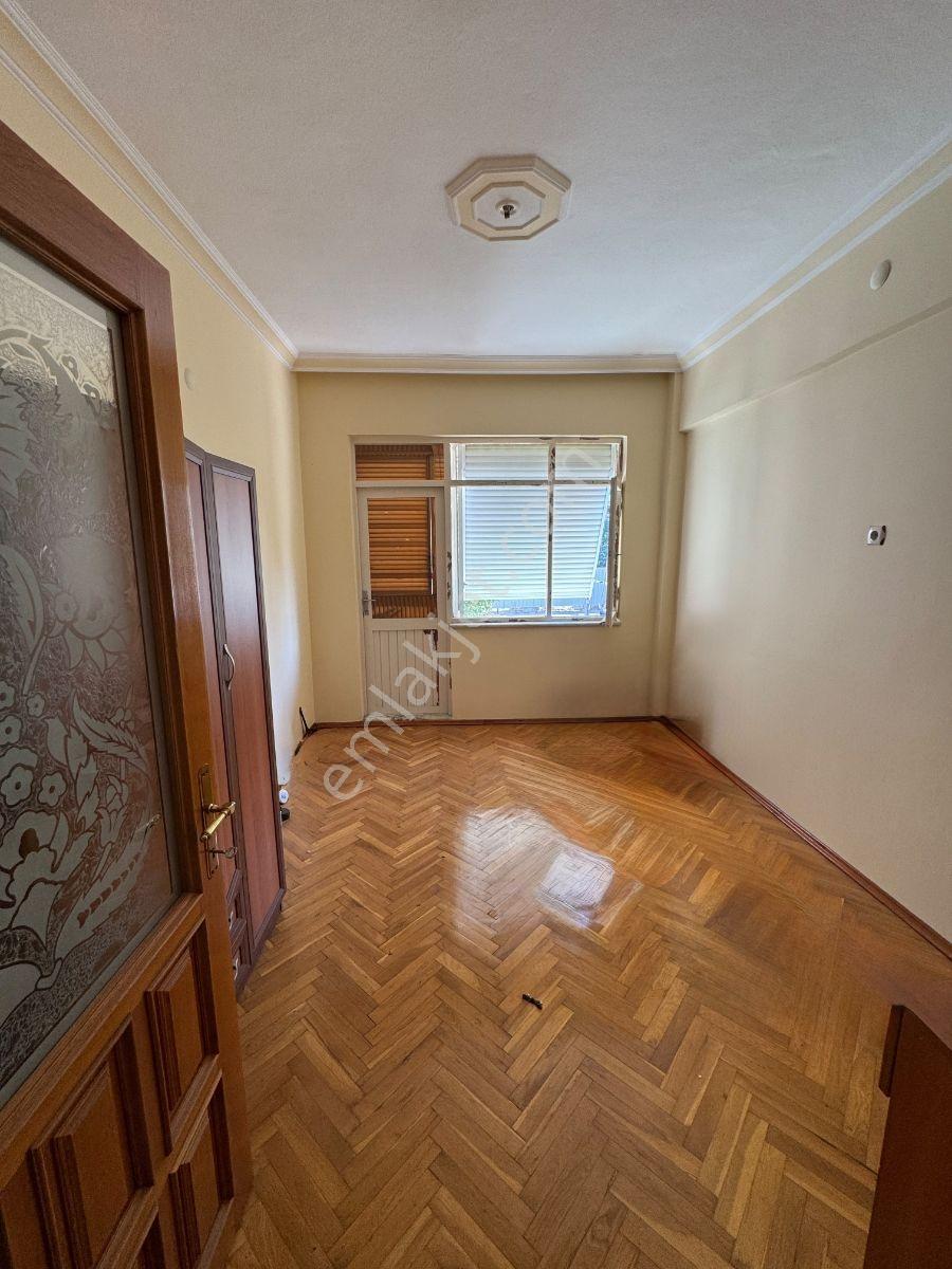 Zerdalilik Mahahalesi'nde 3+1 Satılık Daire — fotoğraf 2