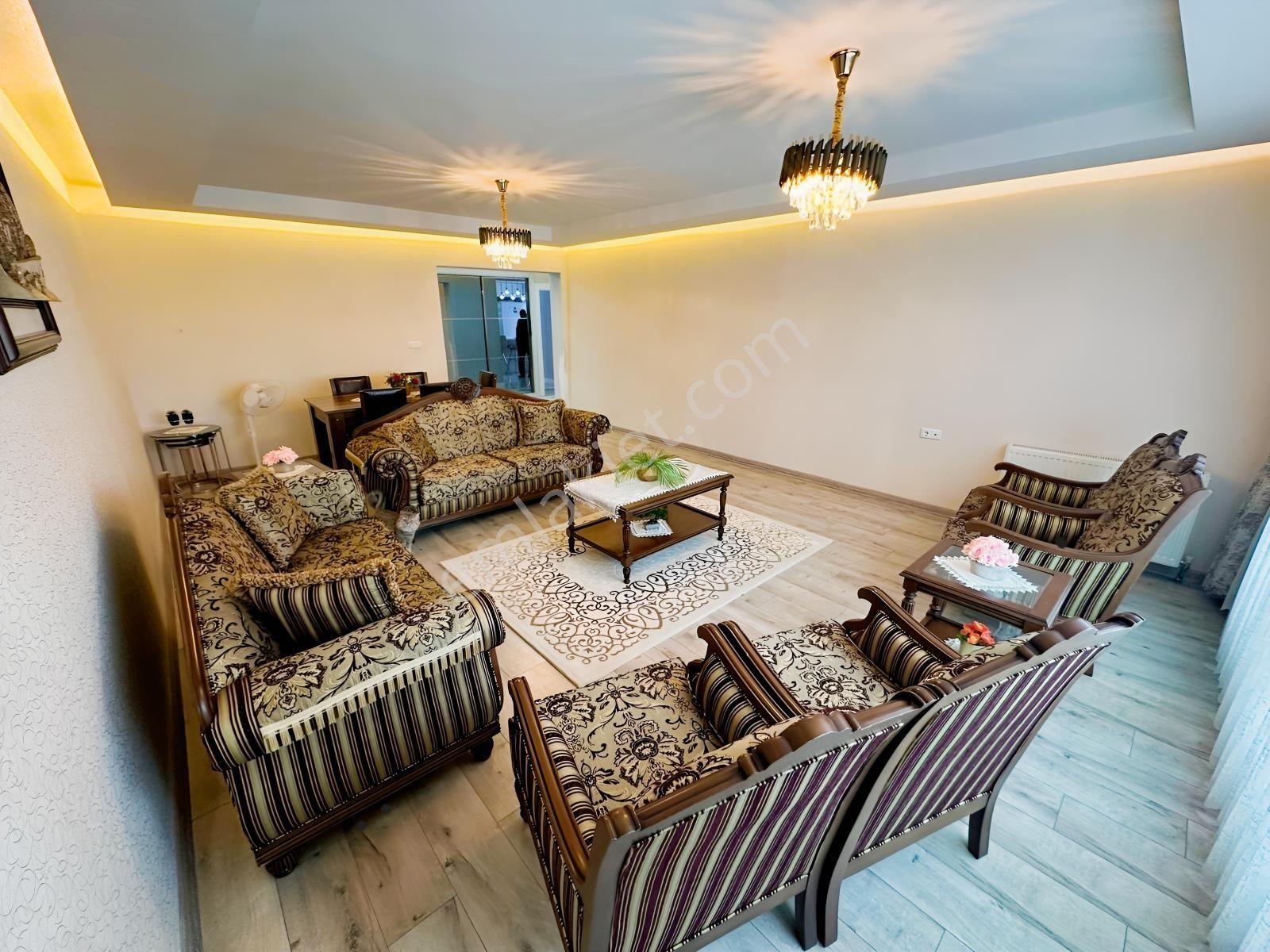 Polat Lıve Emlaktan 4+1 190 M2 Kilerli Giyinme Odalı Lüks Daire — fotoğraf 8