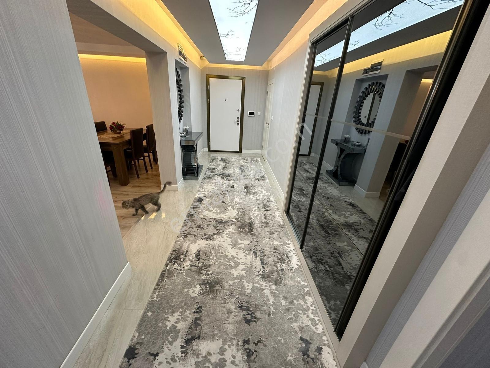 Polat Lıve Emlaktan 4+1 190 M2 Kilerli Giyinme Odalı Lüks Daire — fotoğraf 31