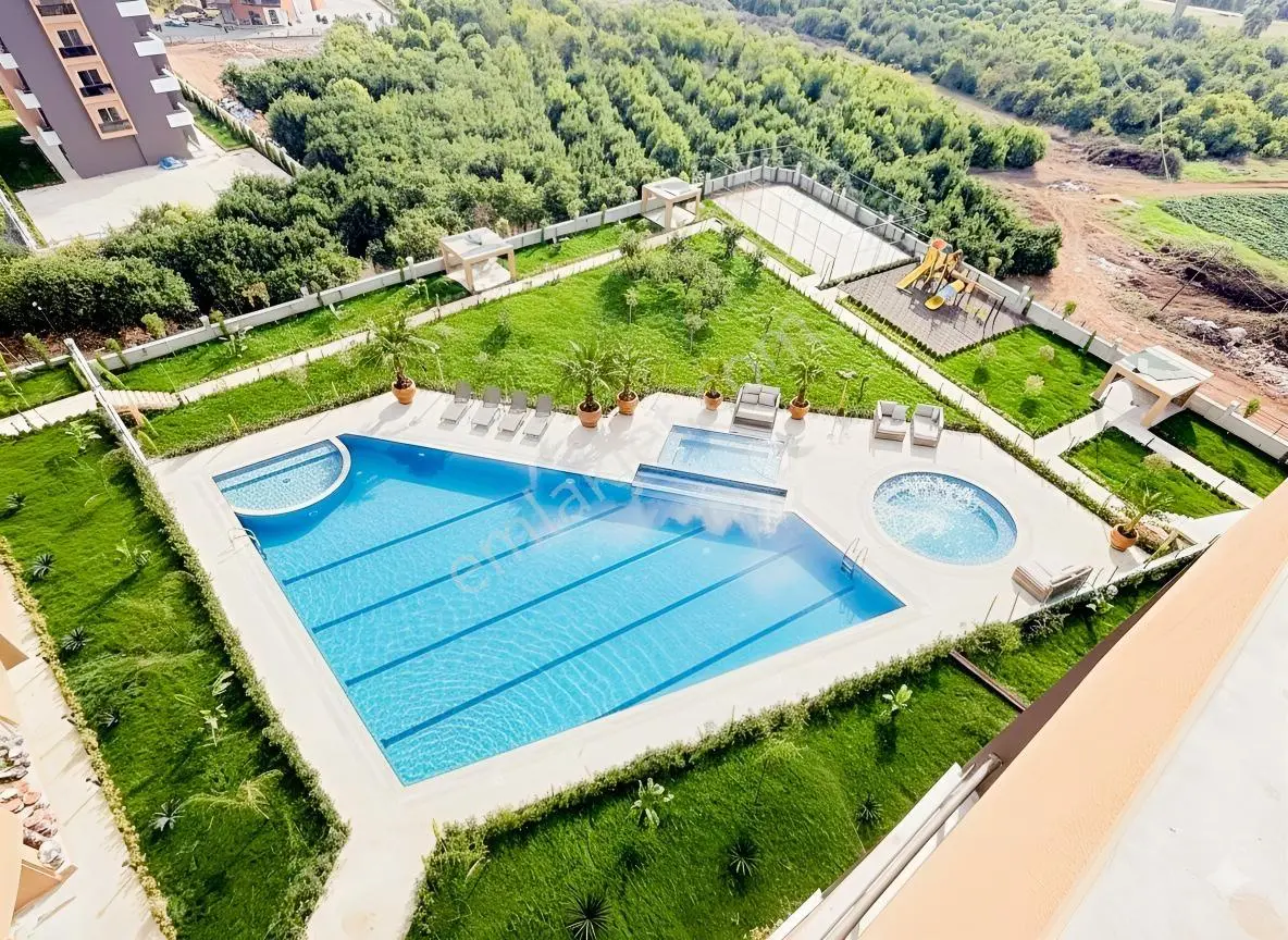 Yenişehir Megalan Da Deniz Manzaralı 3 Cepheli Köşe 2+1 — fotoğraf 2