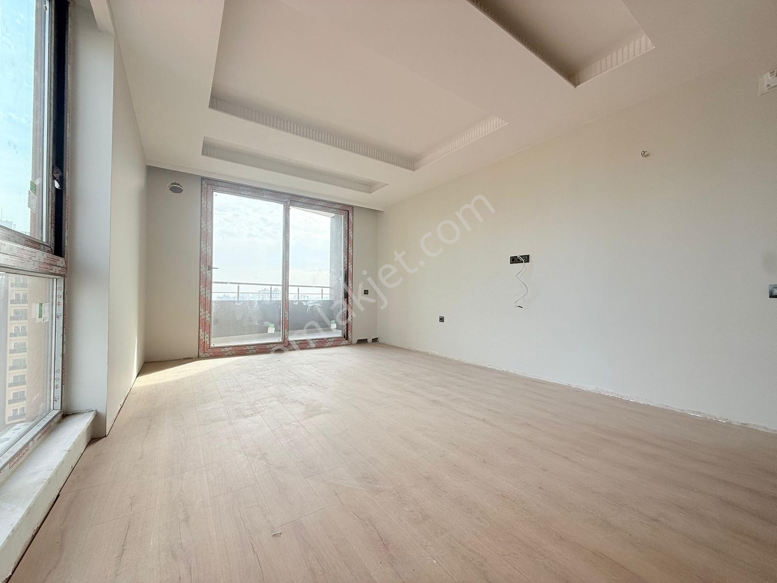 Yenişehir Megalan Da Deniz Manzaralı 3 Cepheli Köşe 2+1 — fotoğraf 8