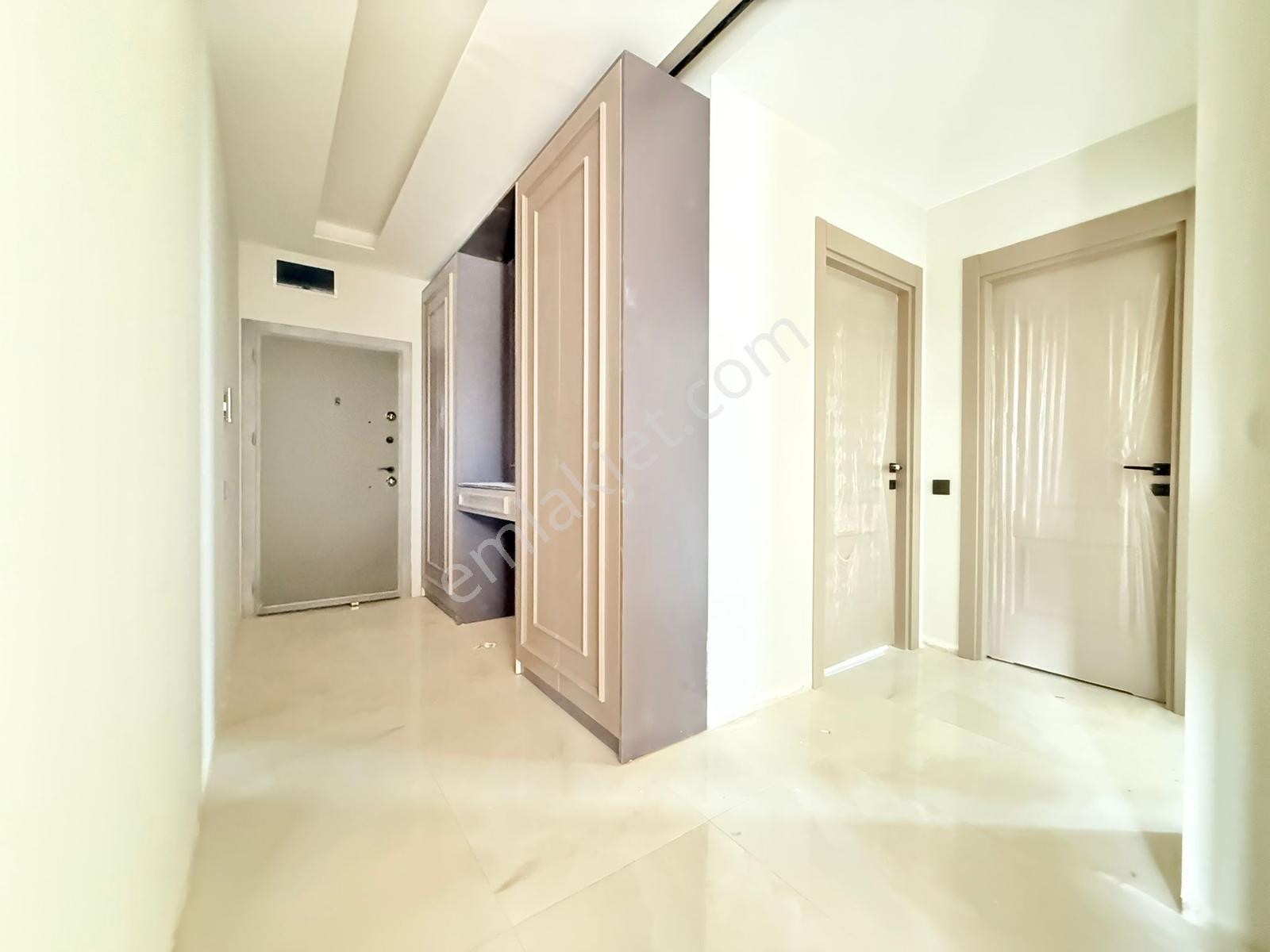 Yenişehir Megalan Da Deniz Manzaralı 3 Cepheli Köşe 2+1 — fotoğraf 14