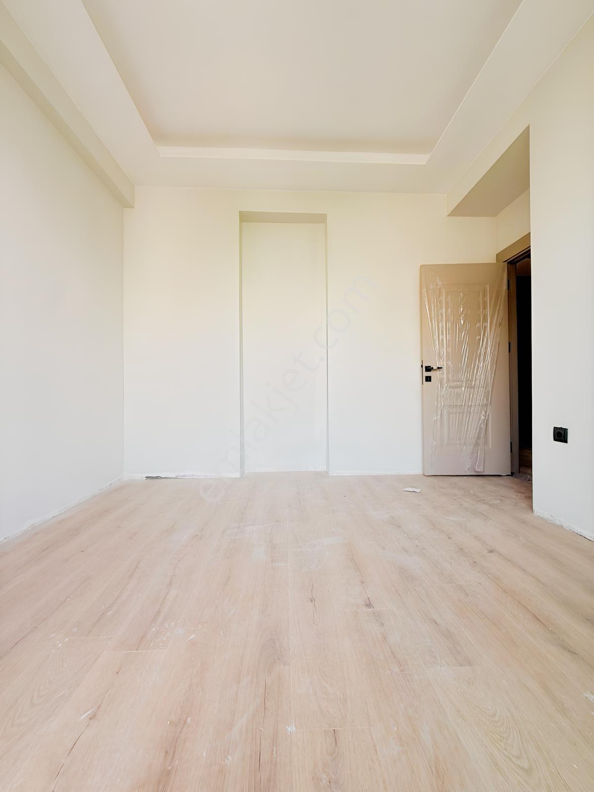 Yenişehir Megalan Da Deniz Manzaralı 3 Cepheli Köşe 2+1 — fotoğraf 28