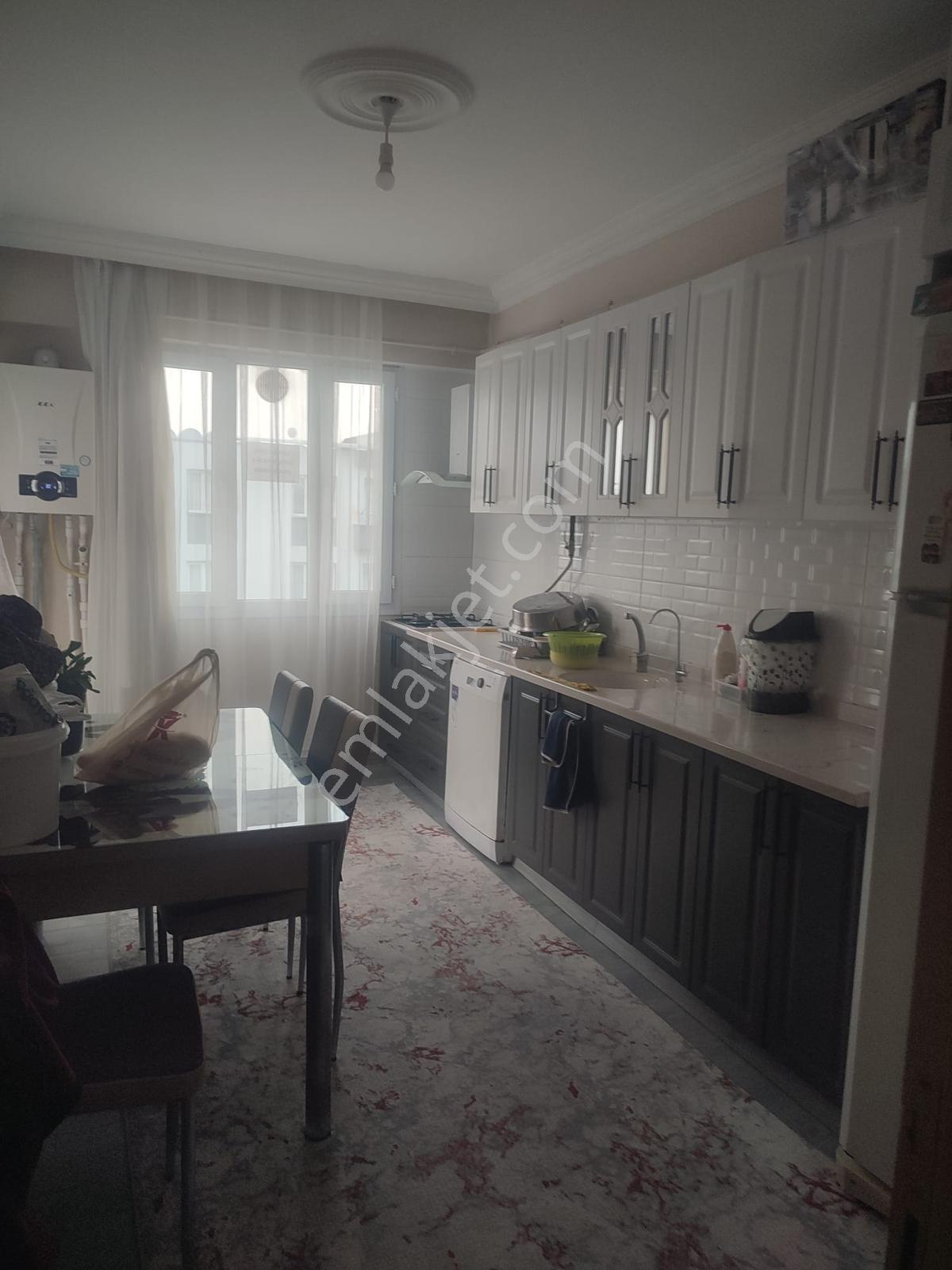 Oflaz Emlaktan Satılık 3+1 Daire — fotoğraf 5