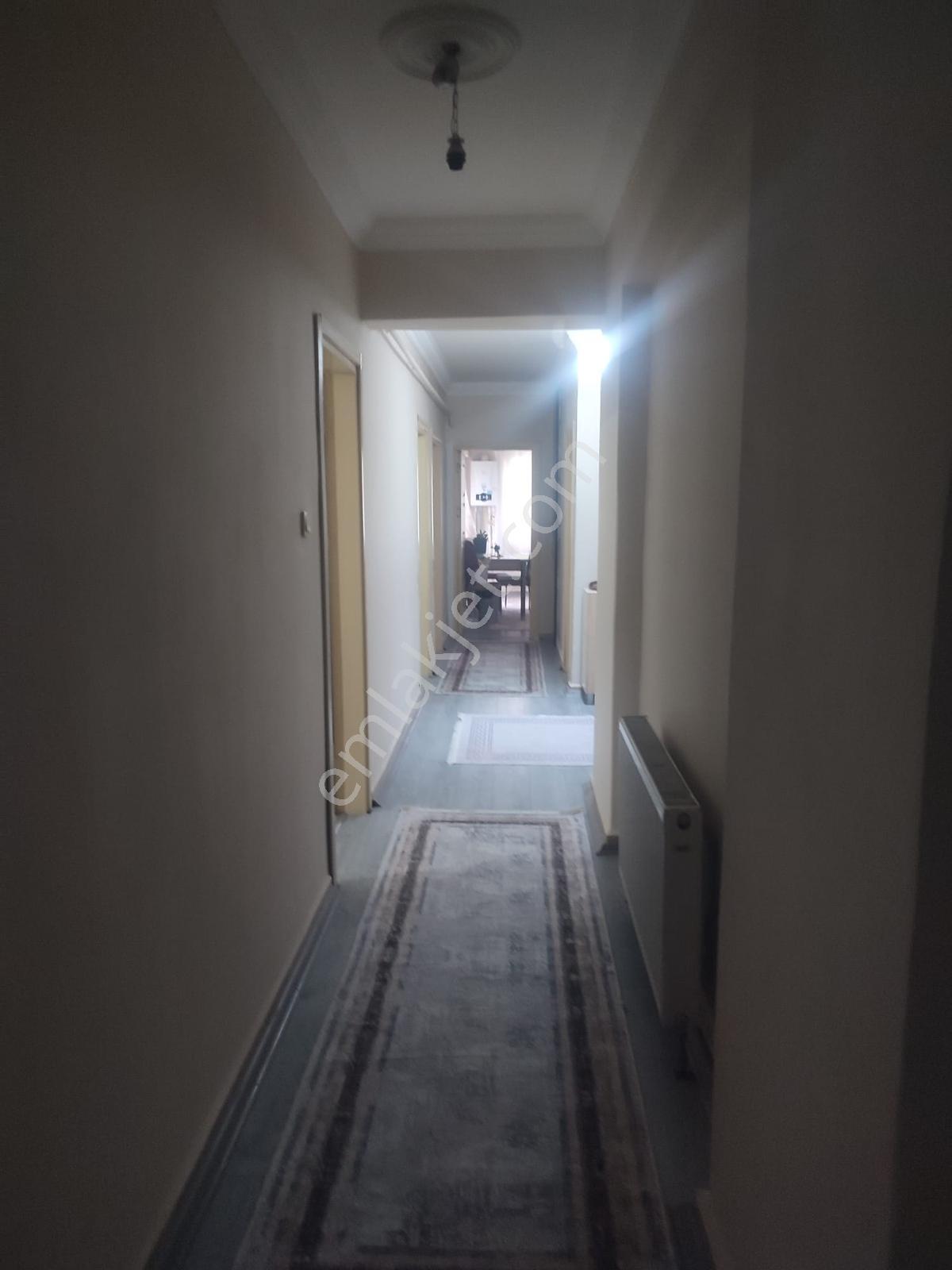 Oflaz Emlaktan Satılık 3+1 Daire — fotoğraf 8