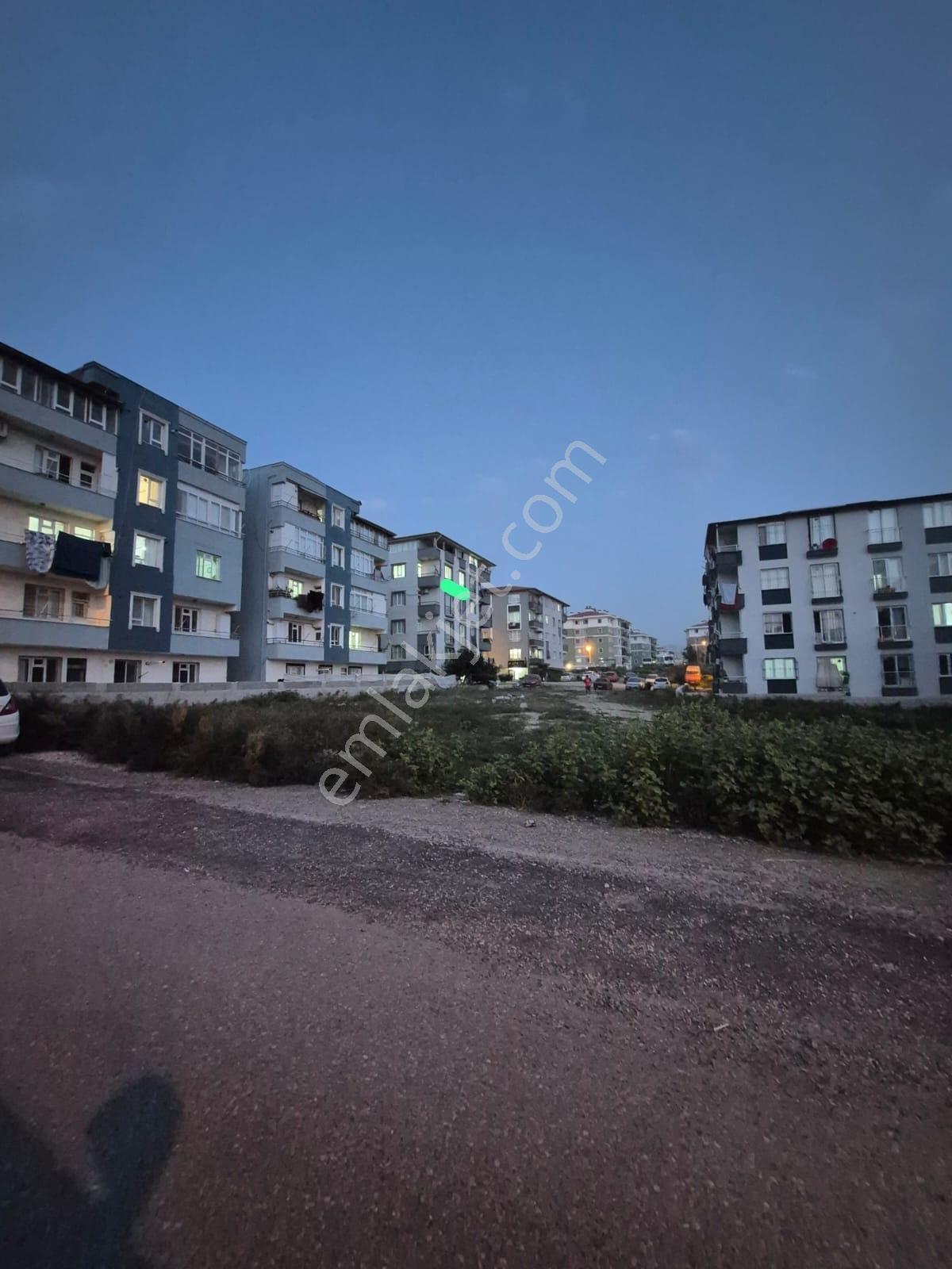 Oflaz Emlaktan Satılık 3+1 Daire — fotoğraf 16